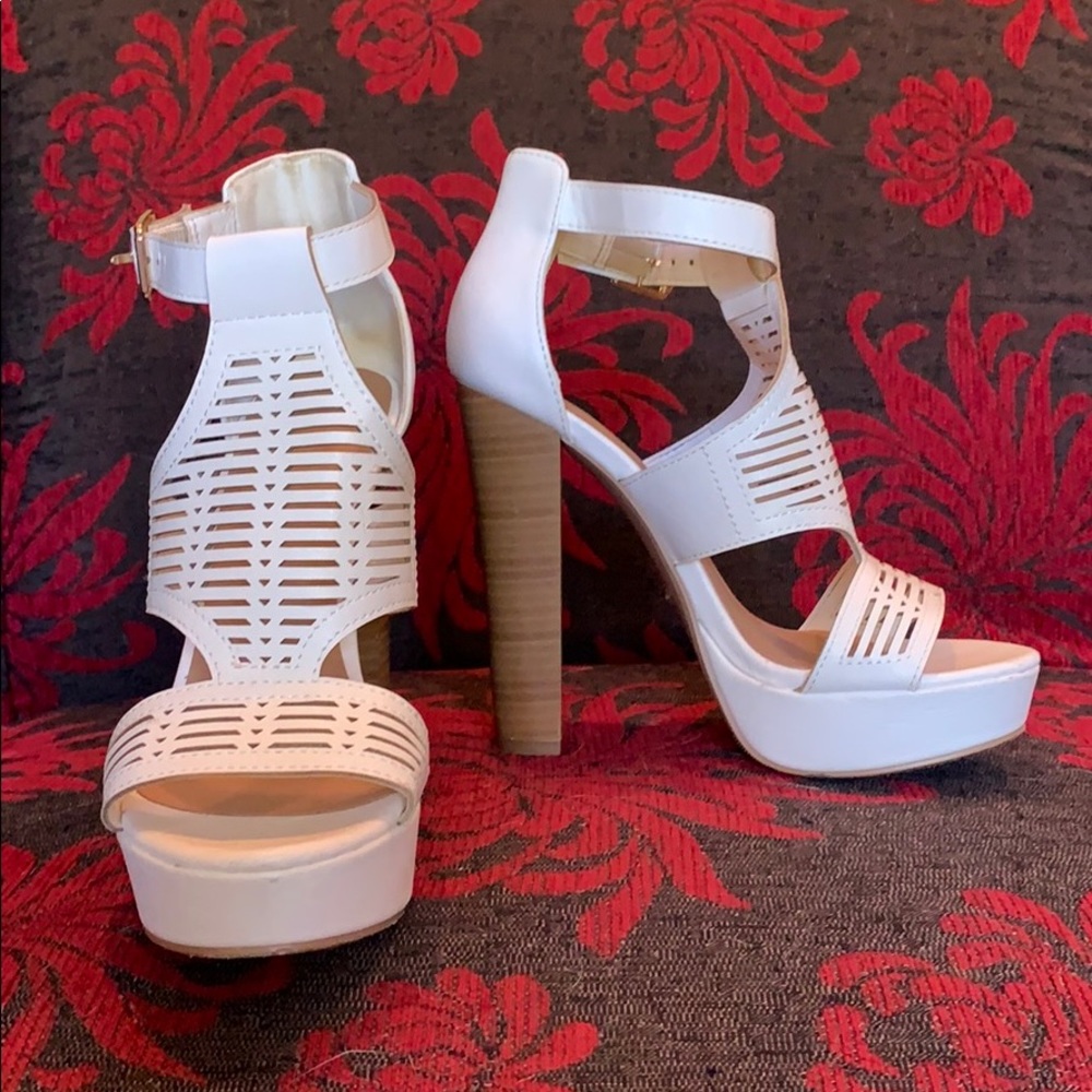 Reserved ❤️ strappy white heels